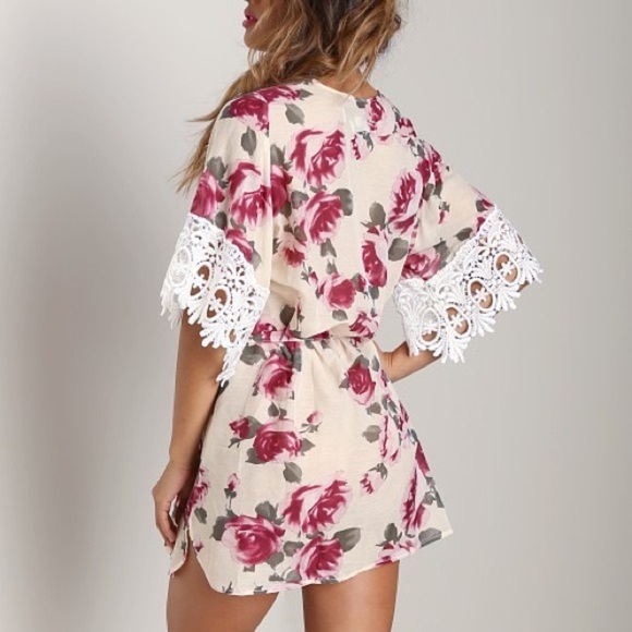 Stone Cold Fox SILK Floral Fox Robe Rose - Picture 4 of 13